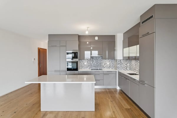 Appartement lumineux, traversant 5