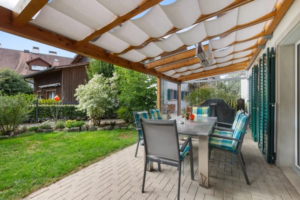 5.5-Zimmer-Gartenwohnung mit Terrasse in Nürensdorf 10