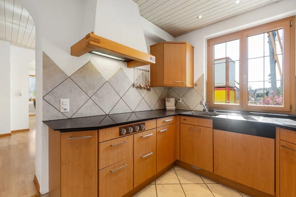 6.5-Zimmer-Einfamilienhaus mit Wintergarten in Grafstal 2