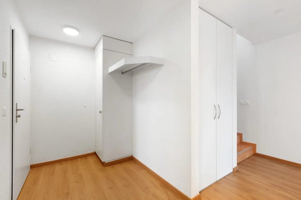 5.5-Zimmer-Dachwohnung mit Cheminée in Bonau 3
