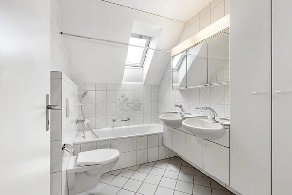 5.5-Zimmer-Dachwohnung mit Cheminée in Bonau 11