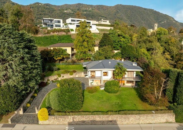 Elegante villa di 2.5 locali con vista panoramica a Morbio Inferiore 18