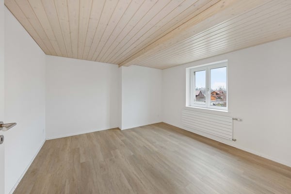 Wohn- und Geschäftshaus 5
