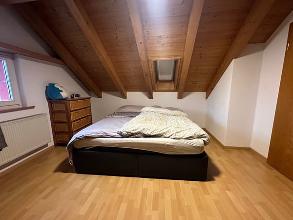 Wohn- und Geschäftshaus 8