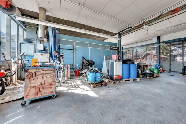 Gewerbefläche mit Ersatzteillager im 1. OG 7