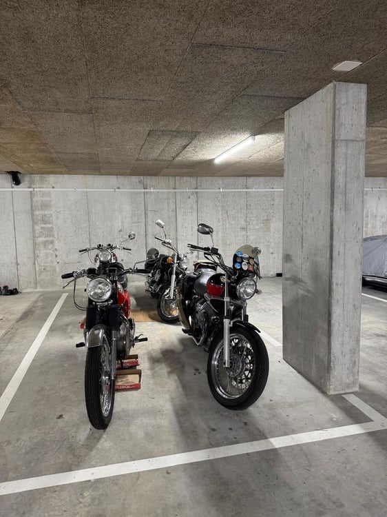 Tiefgaragenplatz 4