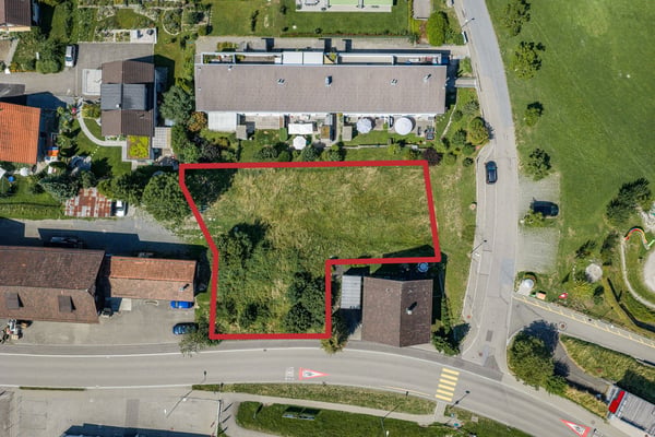 Baulandgrundstück mit 1'213 m2 3