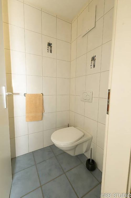 Superbe appartement avec jardin privatif dans petite PPE 10