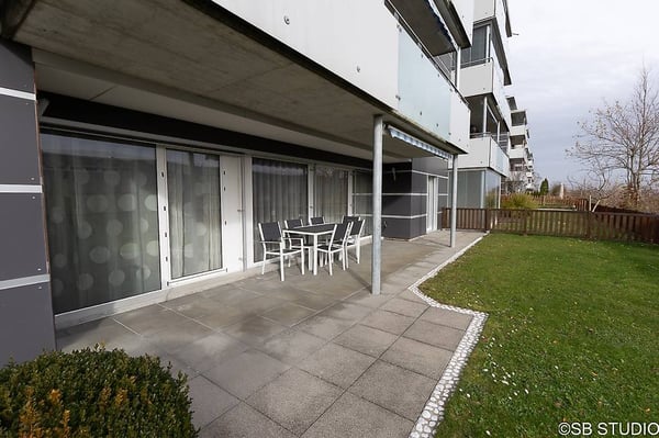 Superbe appartement avec jardin privatif dans petite PPE 3