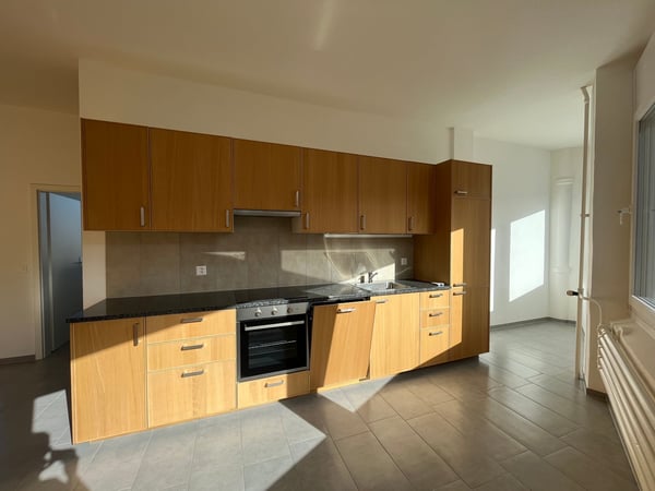 Local commercial/bureau à louer proche du centre-ville 4