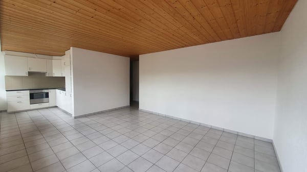 Charmant appartement de 3.5 pièces avec balcon au Locle 3