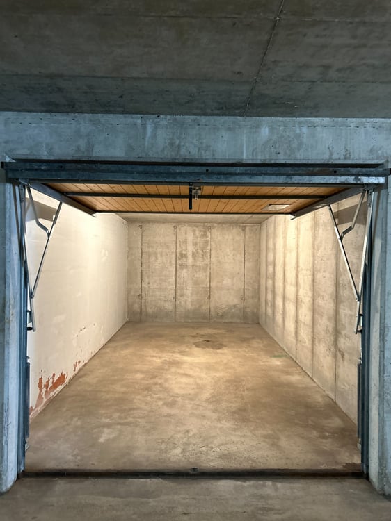 Garages individuels à louer au Locle 2