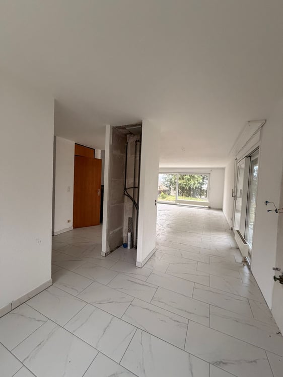 Villa moderne de 1.5 pièces avec garage et terrasses à Delémont 5