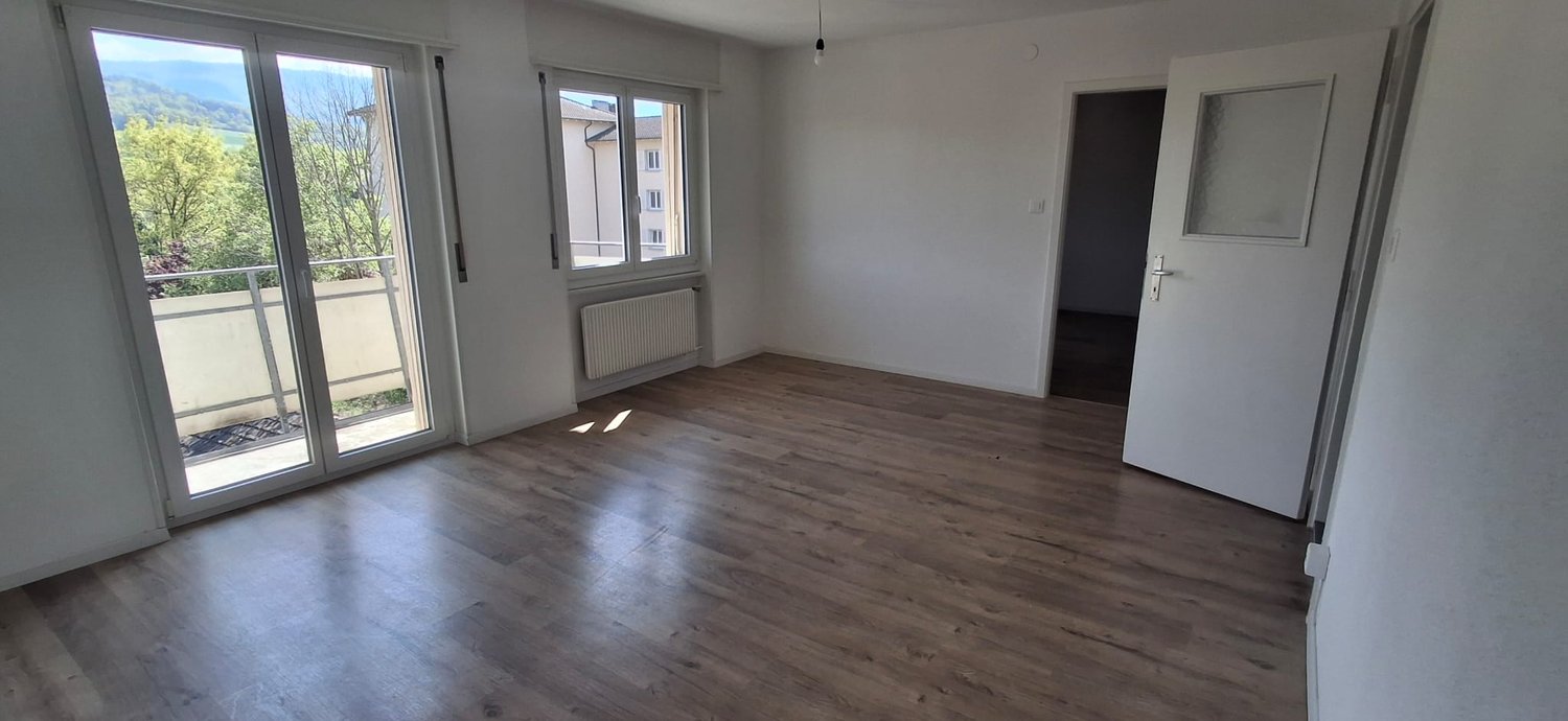 wooden floor, radiator, sliding glass door, open door