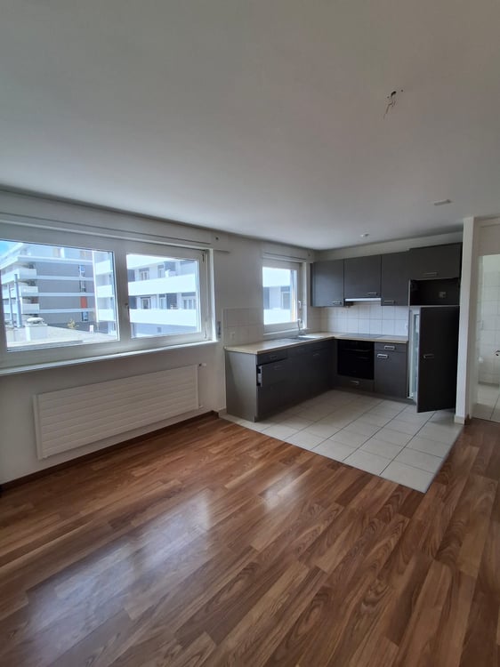Appartement lumineux de 2.5 pièces à La Chaux-de-Fonds 2