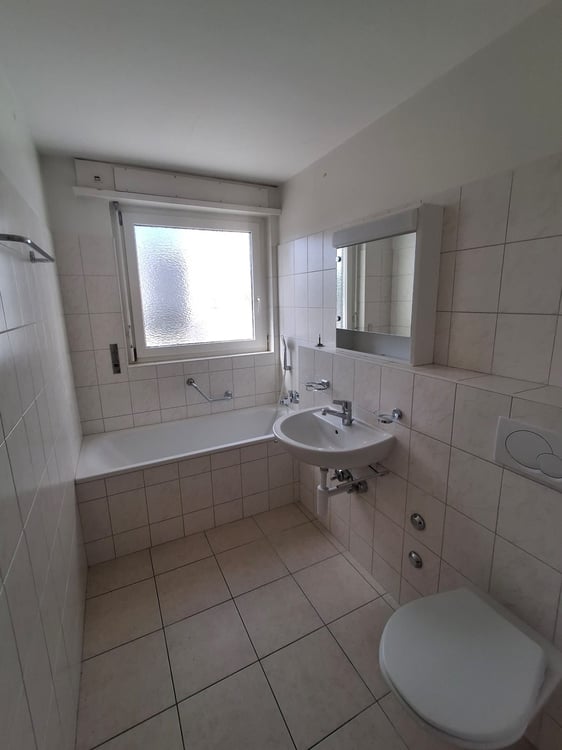 Appartement 3.5 pièces lumineux avec balcon à La Chaux-de-Fonds 4
