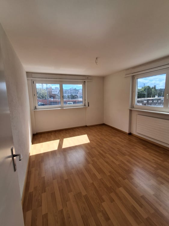 Appartement 3.5 pièces lumineux avec balcon à La Chaux-de-Fonds 5