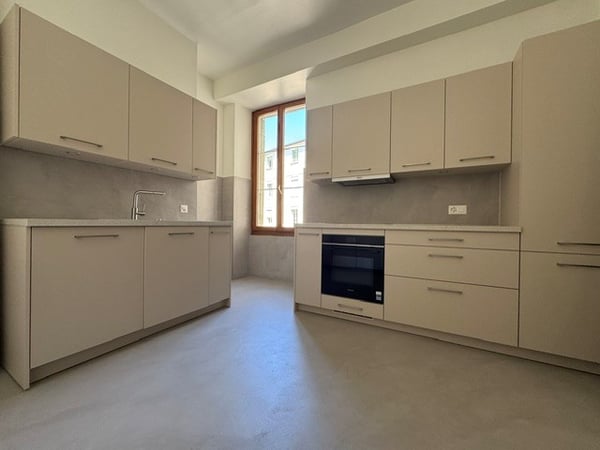 Charmant appartement rénové de 5 pièces au cœur de Lausanne 9
