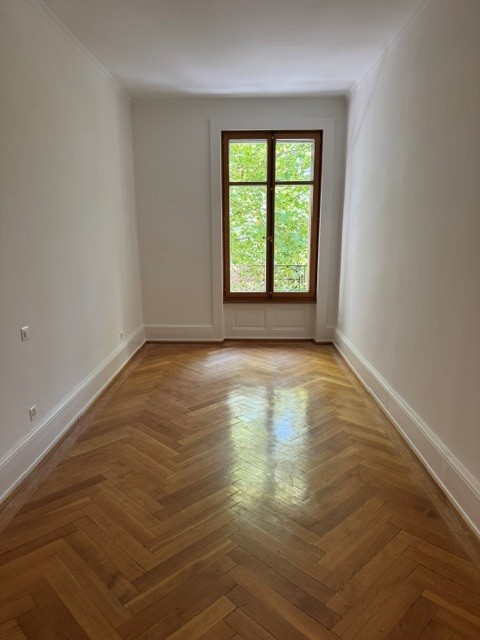 Charmant appartement rénové de 5 pièces au cœur de Lausanne 7