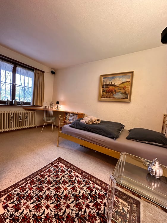 Charmantes 1-Zimmer-Chalet in ruhiger Lage von Klosters-Serneus 17