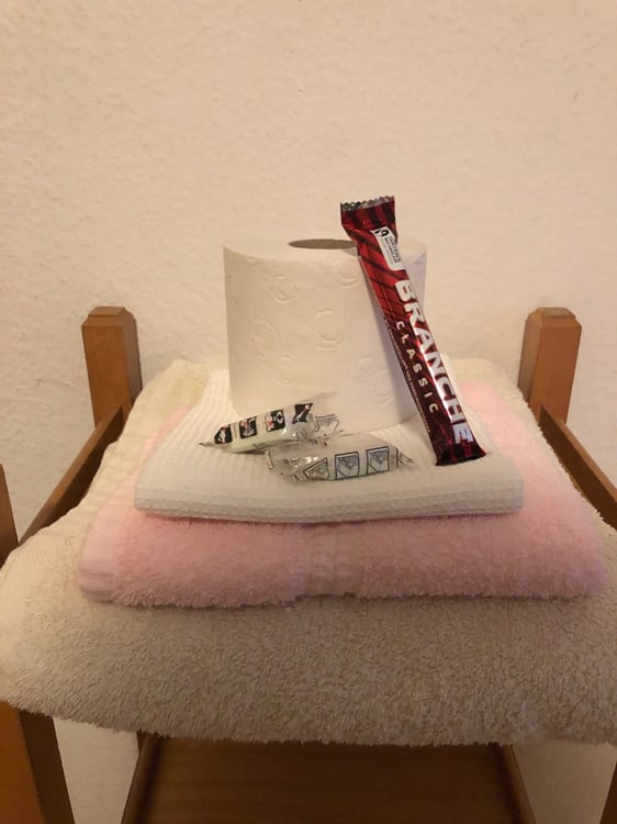 Bright 1-Room Garden Apartment with Balcony and Beautiful View into the Green – Zürich Witikon 14