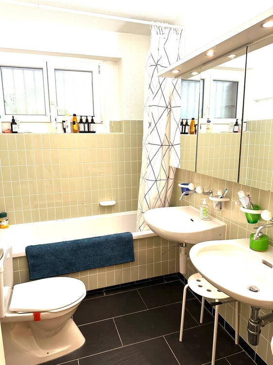 2.2 Cozy room in garden apartment 4