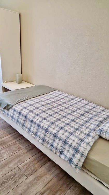 Quiet single room in a shared business apt with a large terrasse and view 4