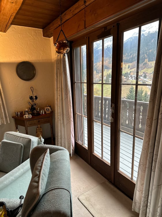 Charmantes 6-Zimmer-Chalet in ruhiger Lage von Klosters-Serneus 8