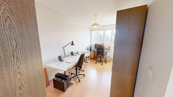 5.5-Zi-Wohnung mit 2 Balkonen, zentral in Bern-Bümpliz 8