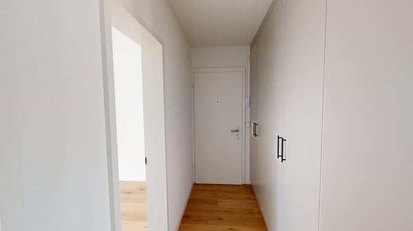 Frisch sanierte 3.5-Zimmer-Wohnung mit Balkon in Ostermundigen 2