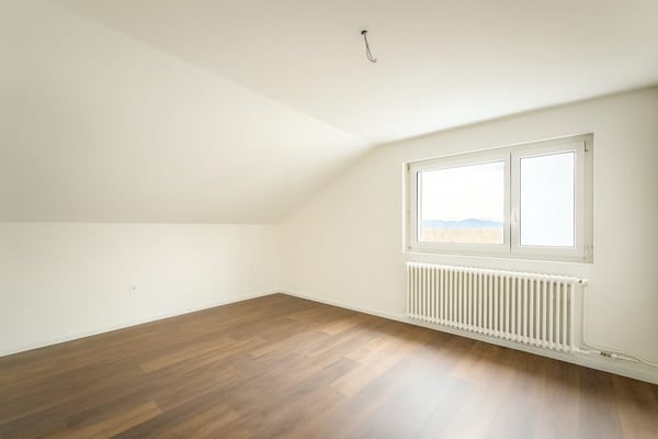Frisch sanierte 2.5-Zi.-Dachwohnung mit Stil in Grenchen 3