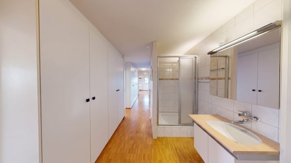 5.5-Zi-Wohnung mit 2 Balkonen, zentral in Bern-Bümpliz 7