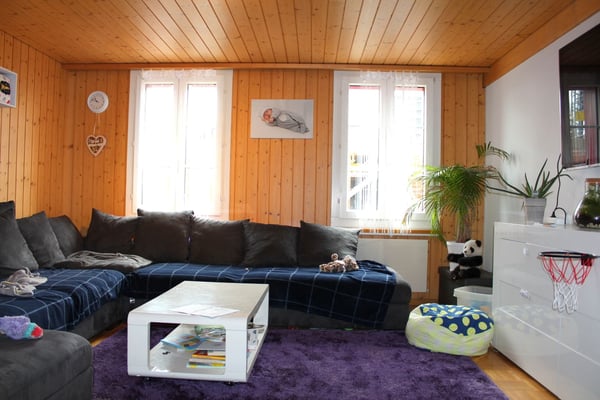 3.5-Zimmer-Gartenwohnung mit Sitzplatz in Uetendorf mieten 1