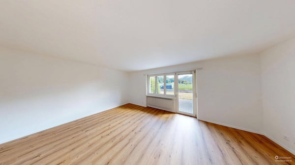Frisch saniert - 4.5-Zi.-Reihenmittelhaus mit Garten und Terrasse 1