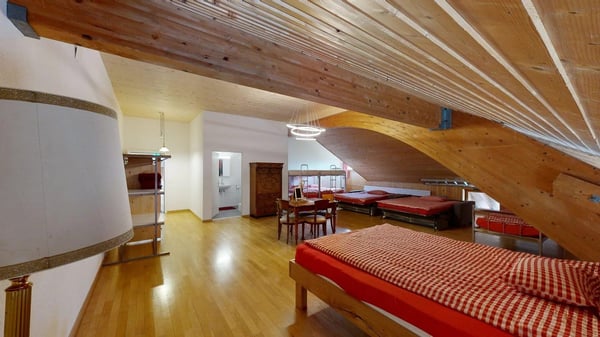 Berghaus mit Restaurant & Hotel 10