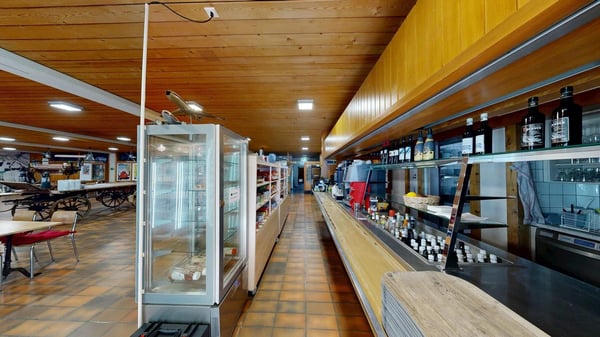 Berghaus mit Restaurant & Hotel 6