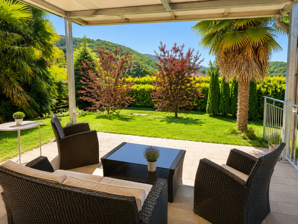 UNA VILLA DA VIVERE DAVVERO | CASLANO 8