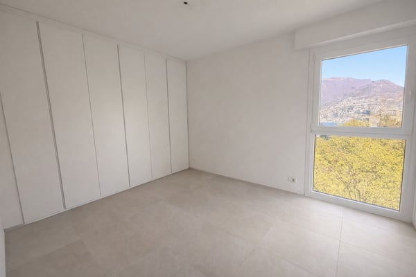 PAZZALLO â 3.5 LOCALI AL SESTO PIANO: LUCE E SPAZIO 5