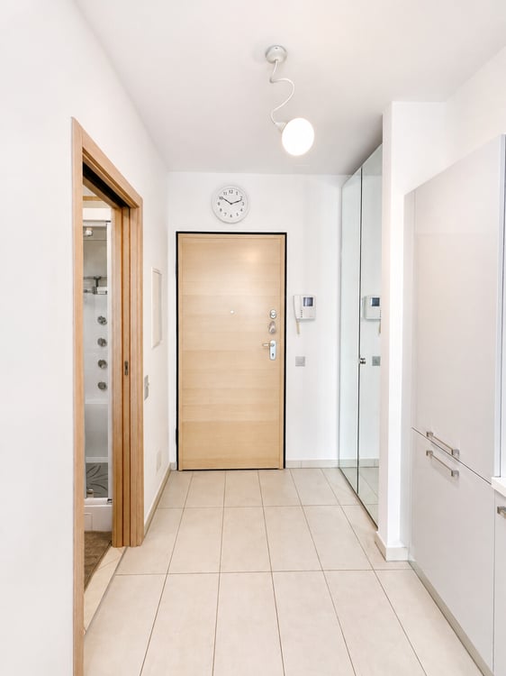 MONO VICINO AL LAGO A LUGANO | RENDIMENTO BNB CIRCA 12% 11