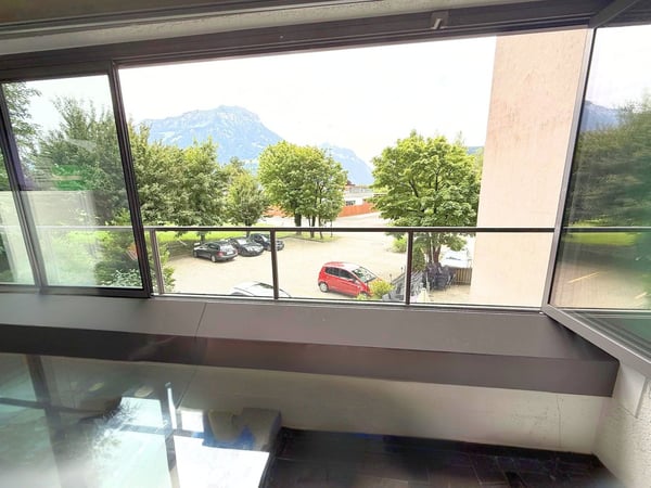 1.5-ZIMMER-WOHNUNG MIT  WINTERGARTEN &  WELLNESSANGEBOT NUR 20 M  VOM VIERWALDSTÄTTERSEE  ENTFERNT 5