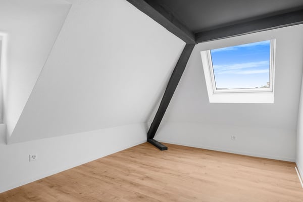 RESERVIERT - Sonniges Einfamilienhaus mit Garten und Aussicht 10