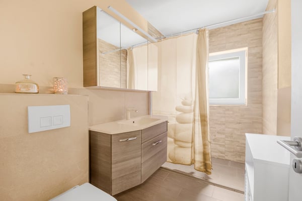 RESERVIERT - Sonniges Einfamilienhaus mit Garten und Aussicht 6