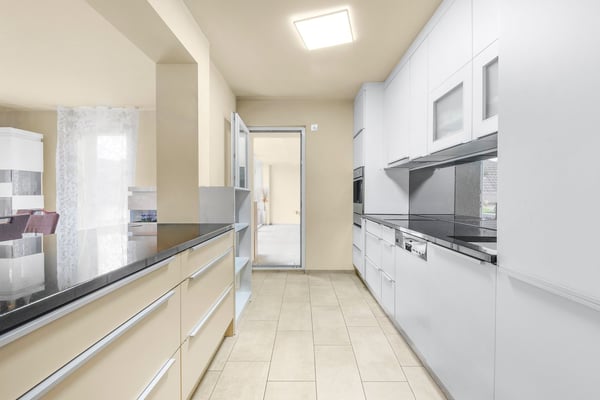 RESERVIERT - Sonniges Einfamilienhaus mit Garten und Aussicht 4