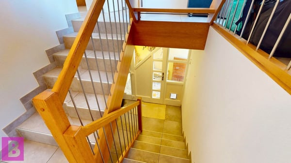 ESPRIT MAISON POUR CE SUPERBE TRIPLEX FAMILIAL DE 4 CHAMBRES À YENS 21