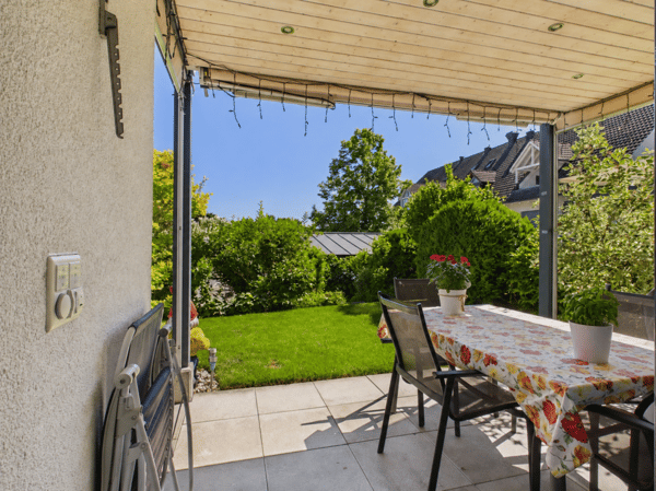 Gartenwohnung mit Wohlfühlcharakter in Volketswil 15