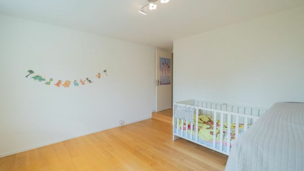 Freistehendes Einfamilienhaus mit Umschwung 20