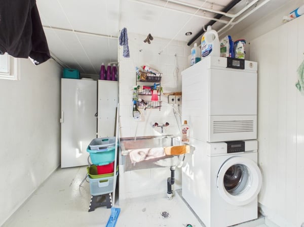 Freistehendes Einfamilienhaus mit Umschwung 28