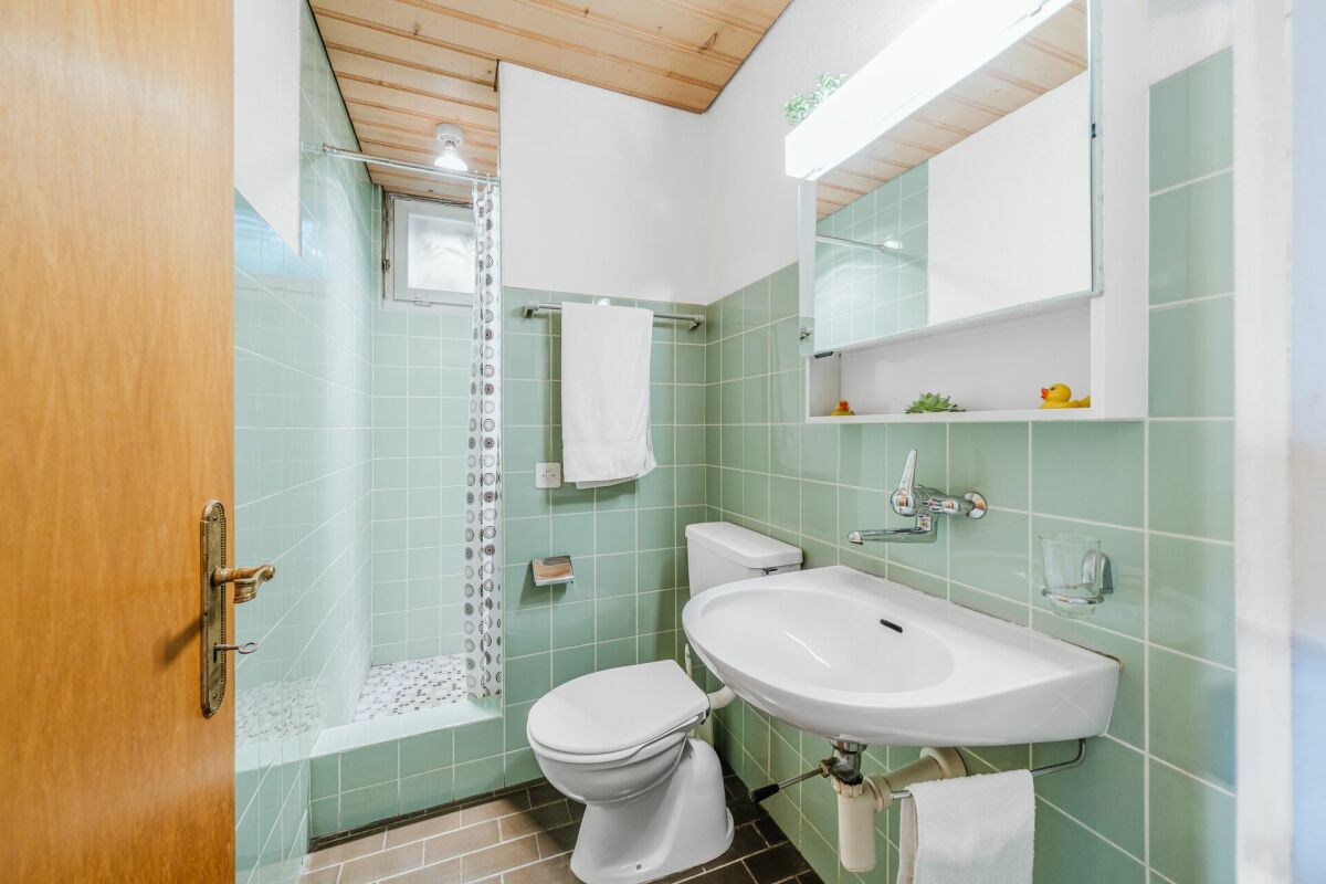 Besonderes Terrassen-Doppeleinfamilienhaus mit Glaspavillon