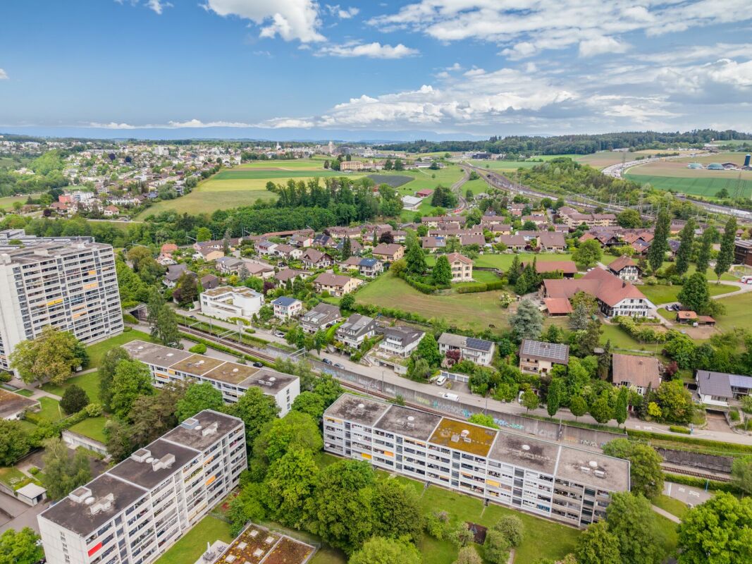 Besonderes Terrassen-Doppeleinfamilienhaus mit Glaspavillon