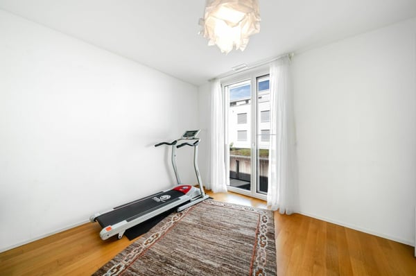 Grosszügige 4.5-Zimmer-Wohnung mit Terrasse und Weitsicht 12